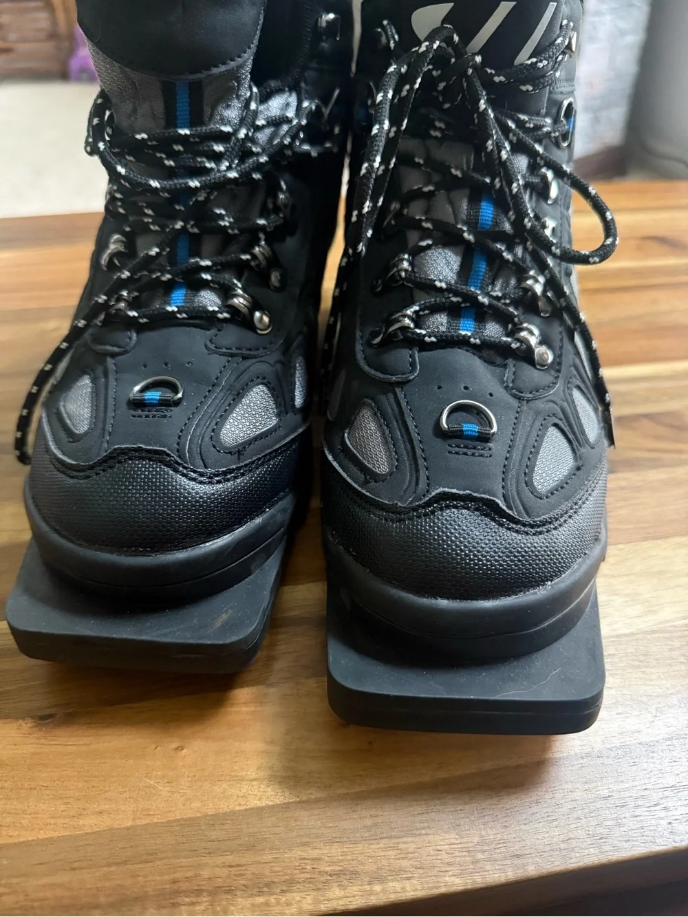 Whitewoods 301 75mm XC 3 Pin Cross Country Ski Boot Unisex 8M/10 W Black/Blue